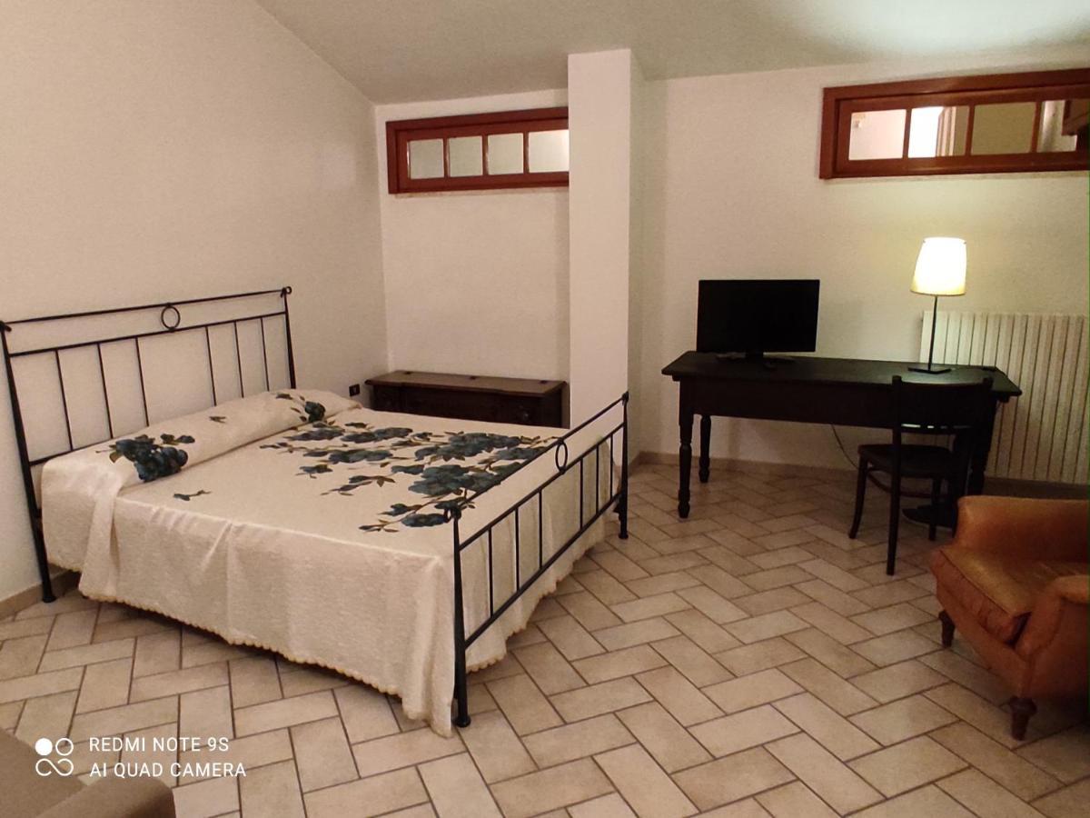 Villa Aristogatti San Pietro Vernotico Eksteriør billede